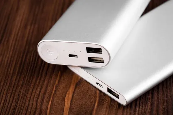 Заборона пауербанку / фото Depositphotos Заборона пауербанку / фото Depositphotos