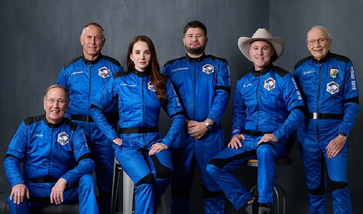 Blue Origin відправила у космос шістьох туристів, серед них – українець