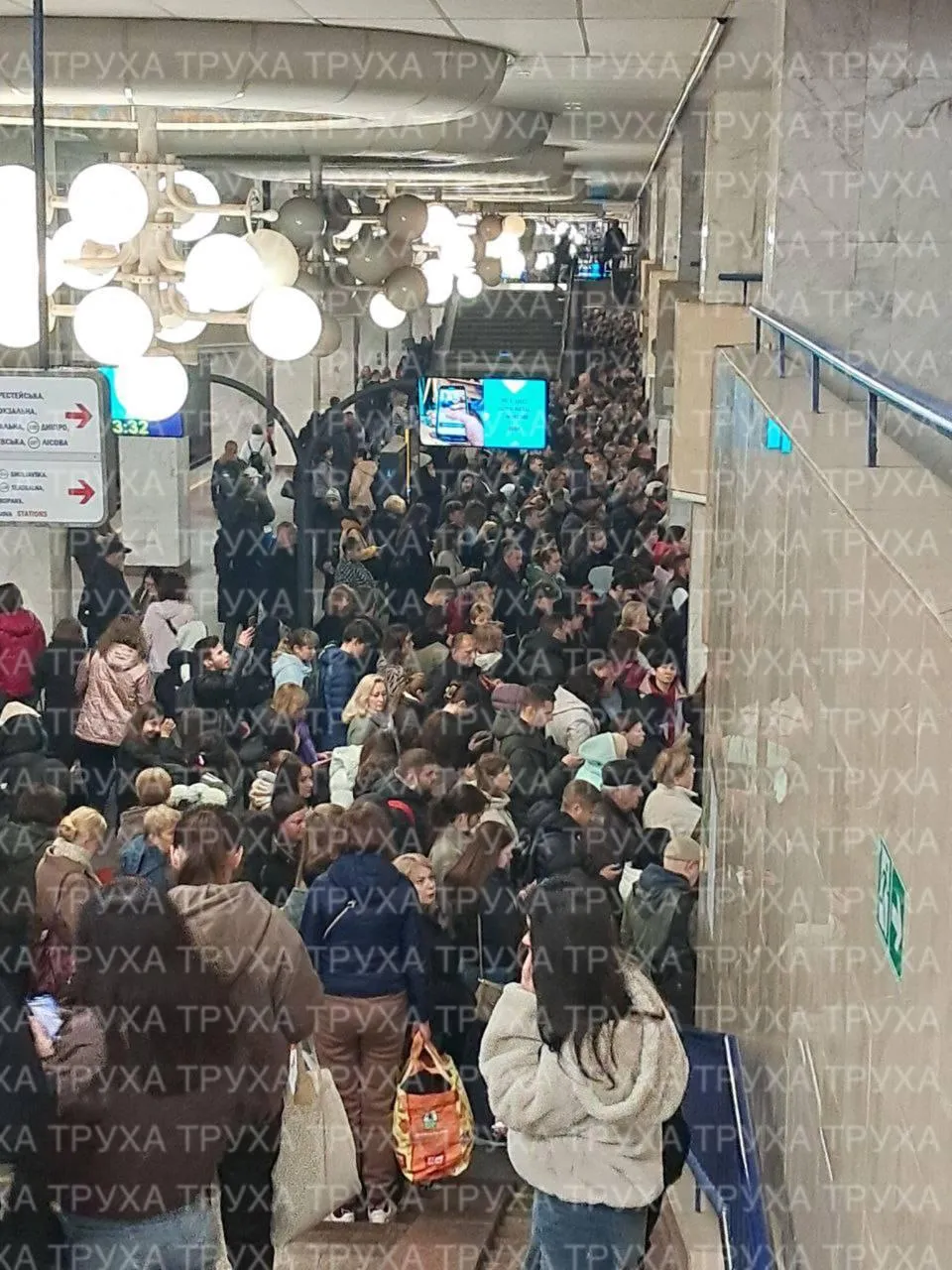 Давка в Киевском метро