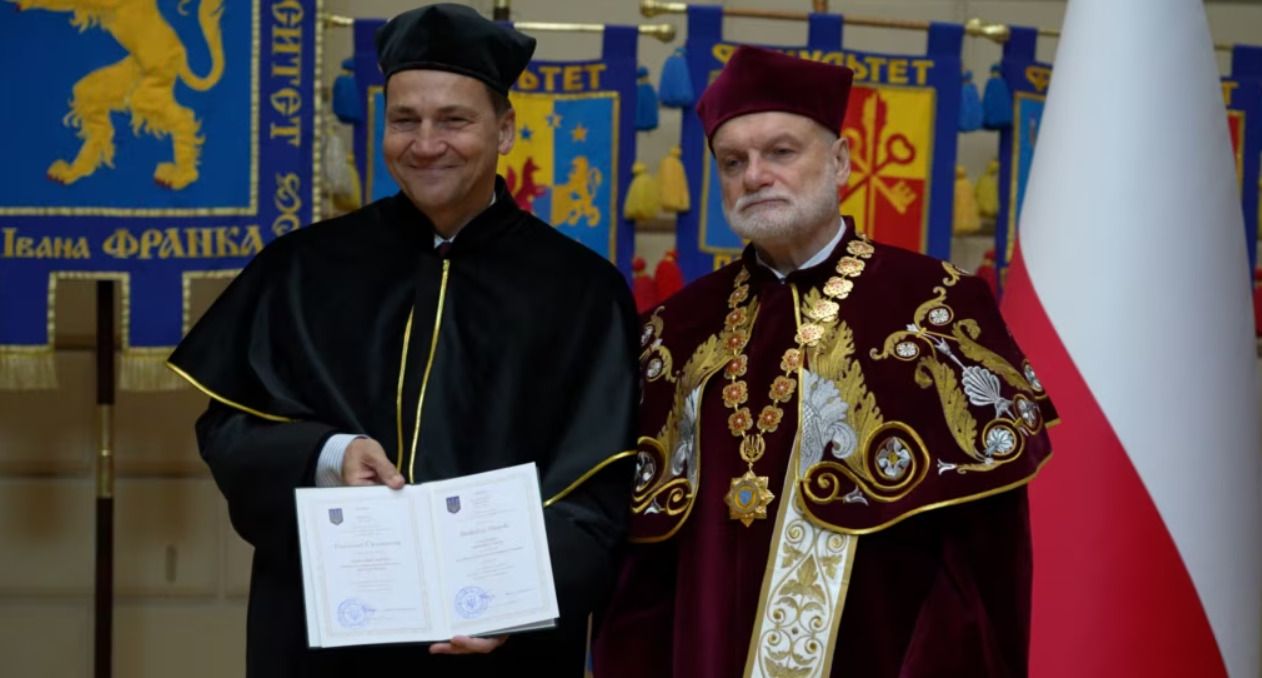 Радослав Сикорский - польский чиновник получил почетное звание ЛНУ имени Франко