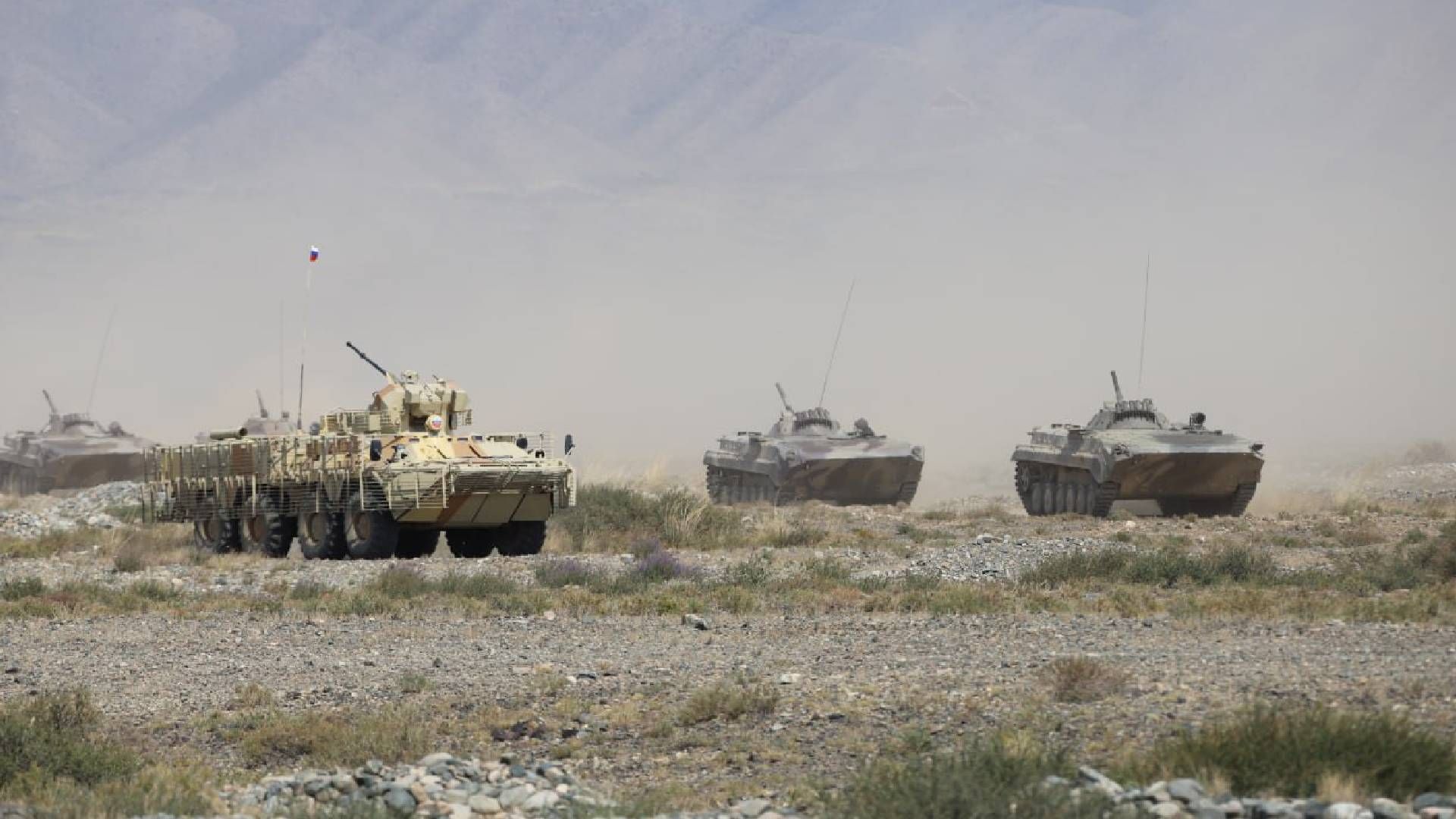 Оккупанты наращивают танковый парк для будущей агрессии против НАТО Оккупанты наращивают танковый парк для будущей агрессии против НАТО