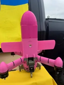 Зброя, якою захисниці тролять окупантів Зброя, якою захисниці тролять окупантів