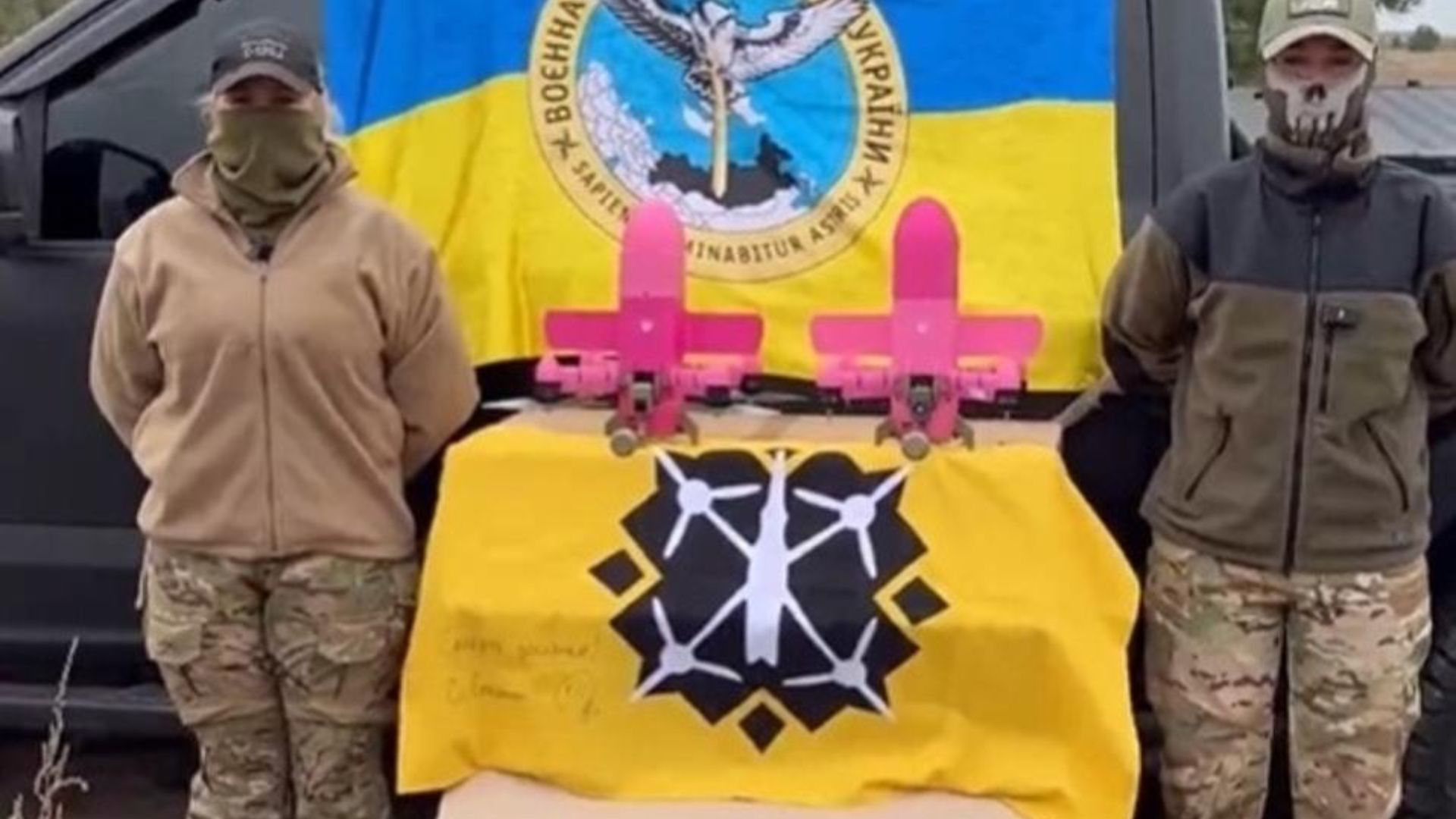 Женщины-военные троллят россиян