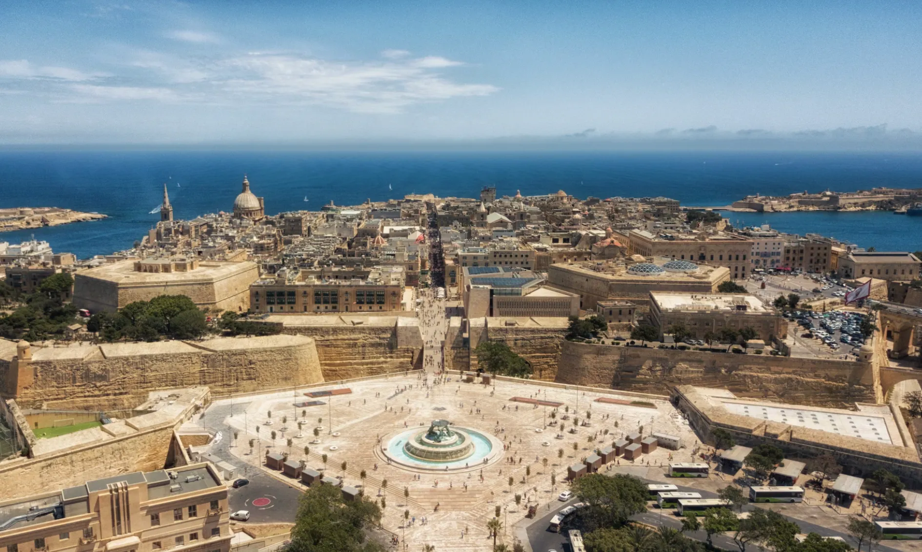 Валлетта с высоты птичьего полета Валлетта с высоты птичьего полета