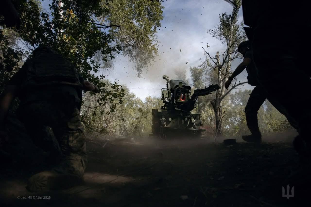 Работа артиллерии на фронте в Украине Работа артиллерии на фронте в Украине