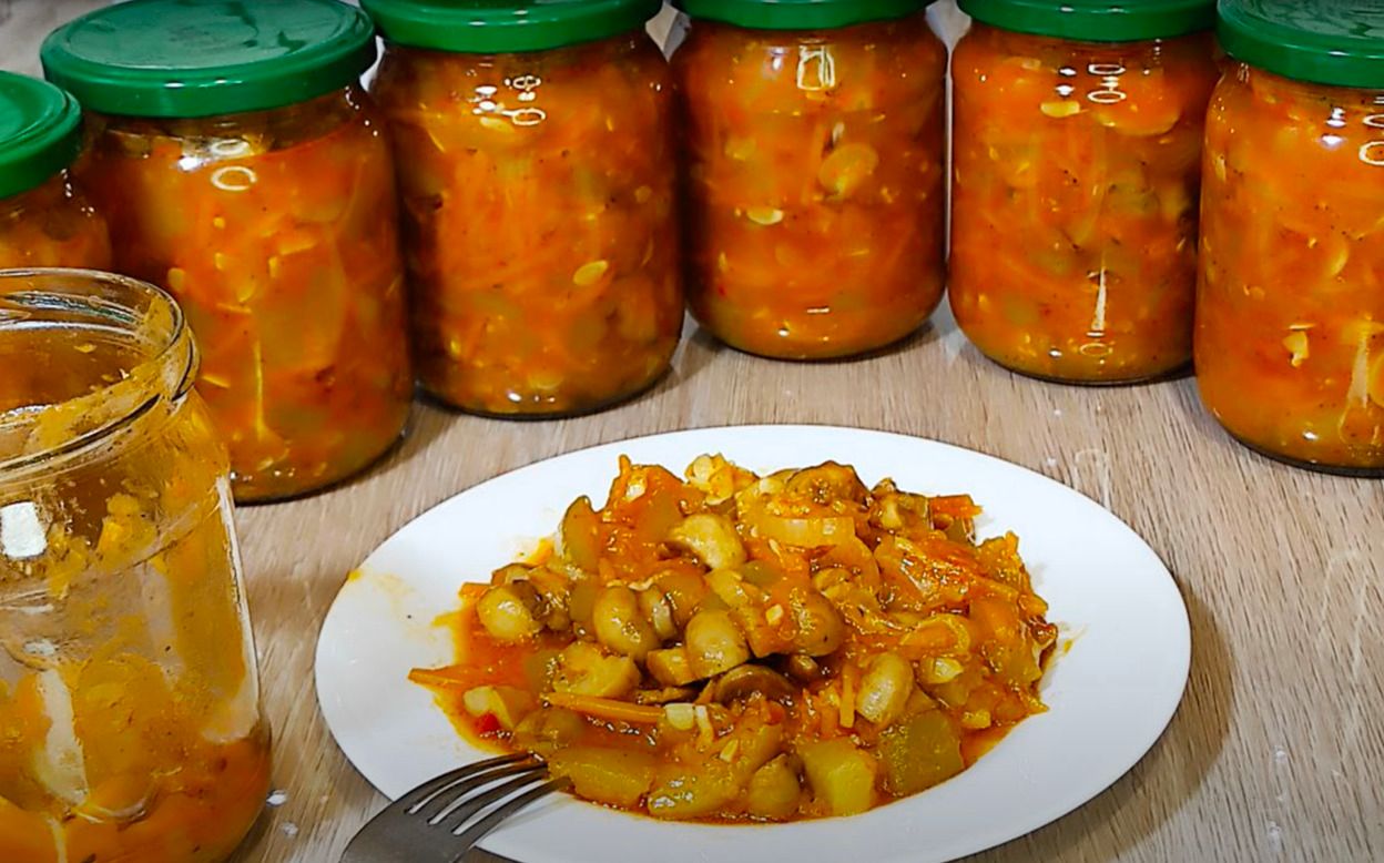 Оригінальний салат з простих інгредієнтів