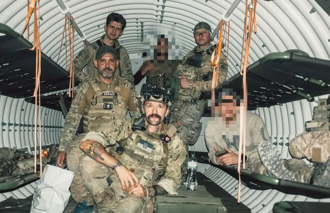 Андрей Хлывнюк с собратьями