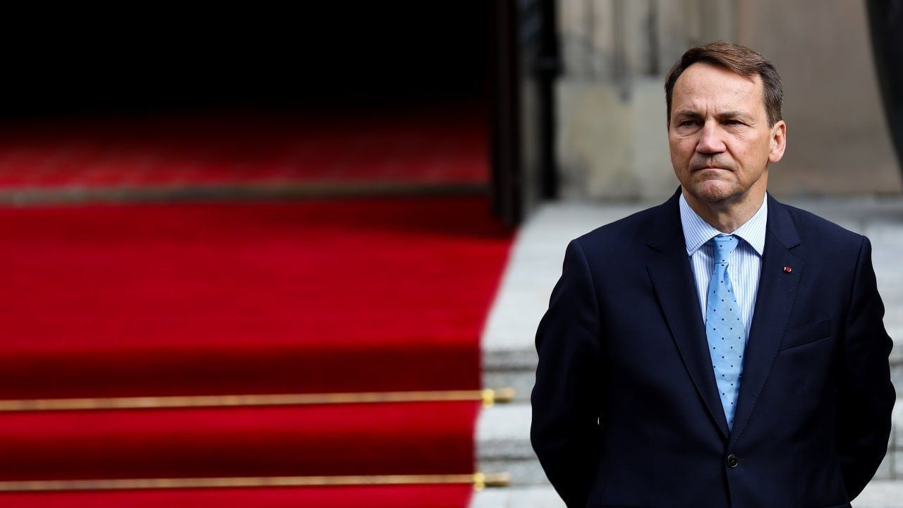 Сикорский высказался относительно противодействия России Сикорский высказался относительно противодействия России