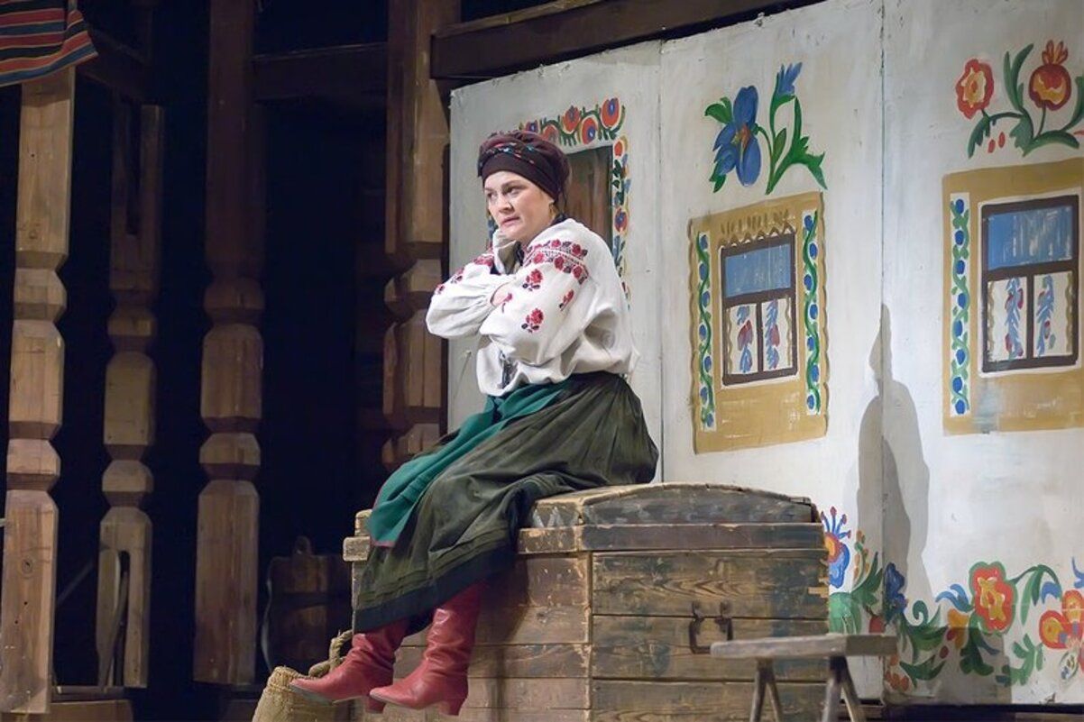 Украинская брань - Наталья Сумская предложила изучать брань в школах Украинская брань - Наталья Сумская предложила изучать брань в школах