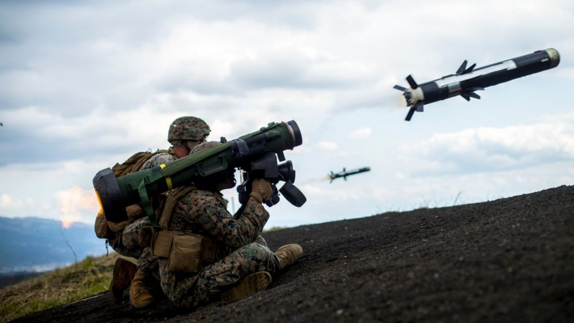 Трамп считает, что Украине очень помогли Джавелины Трамп считает, что Украине очень помогли Джавелины