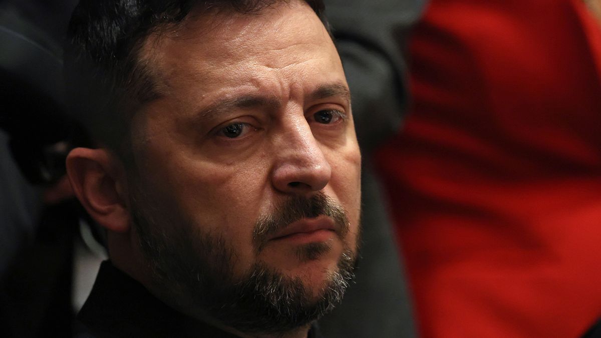 Зеленский высказался по вопросу территорий Украины Зеленский высказался по вопросу территорий Украины