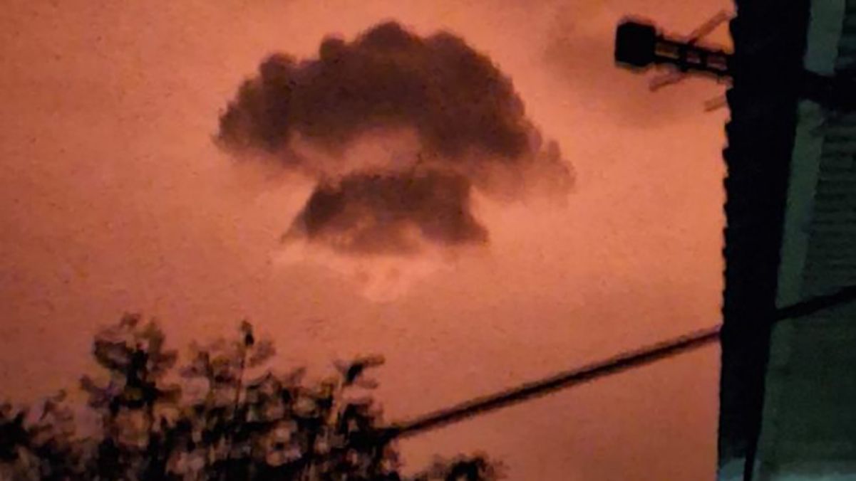 Дроновая атака поразила крупнейший газоперерабатывающий завод России Дроновая атака поразила крупнейший газоперерабатывающий завод России