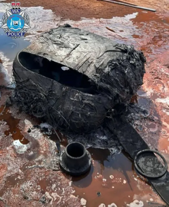 Імовірно, частина китайської ракети Імовірно, частина китайської ракети