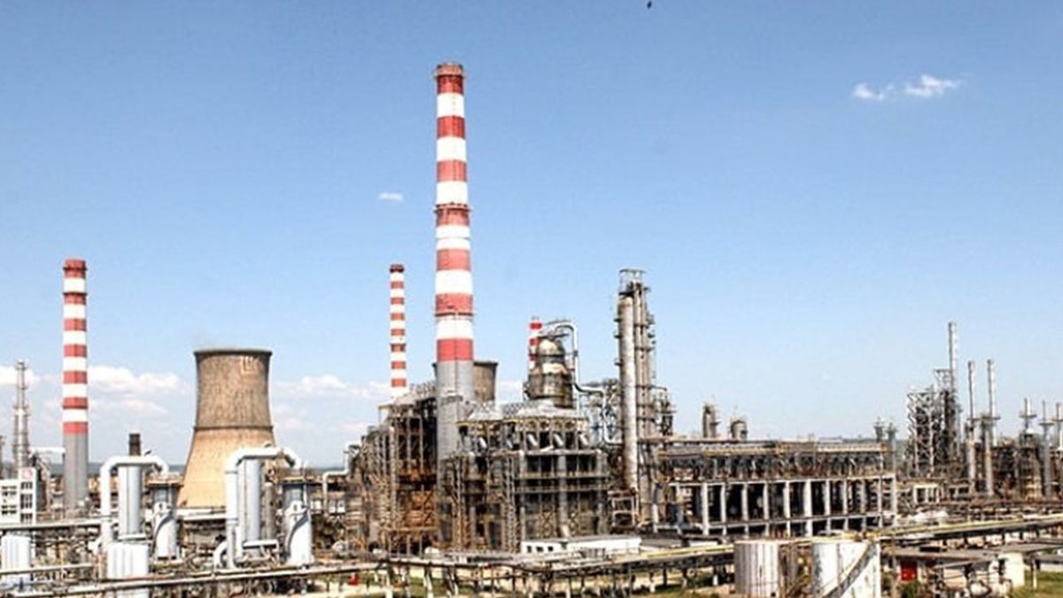 Взрыв на заводе Лукойл в Румынии 20.10.2025 - что произошло - 24 Канал Взрыв на заводе Лукойл в Румынии 20.10.2025 - что произошло - 24 Канал