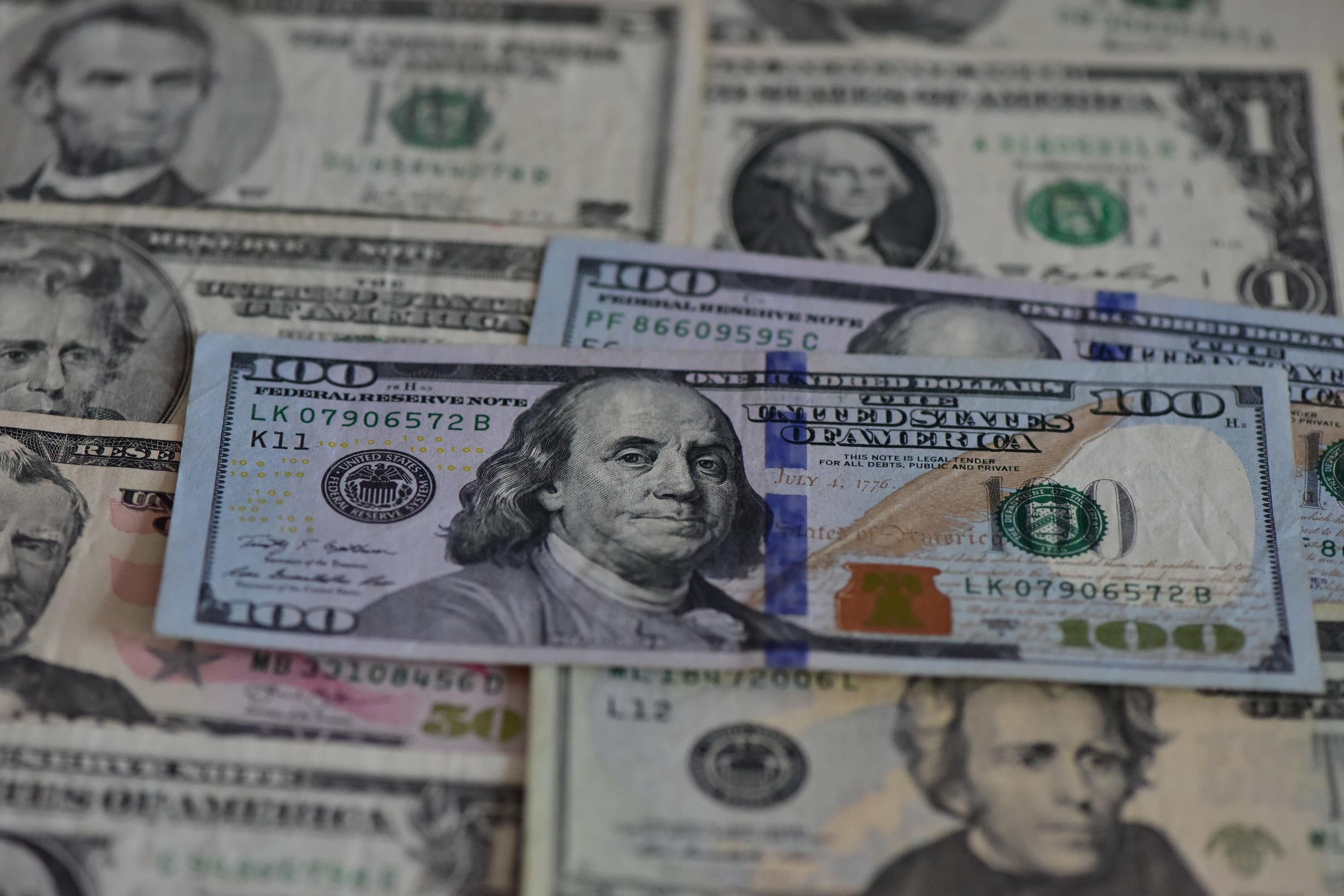 Попит на валюту значно перевищить пропозицію: чи буде ажіотаж на ринку - Економіка