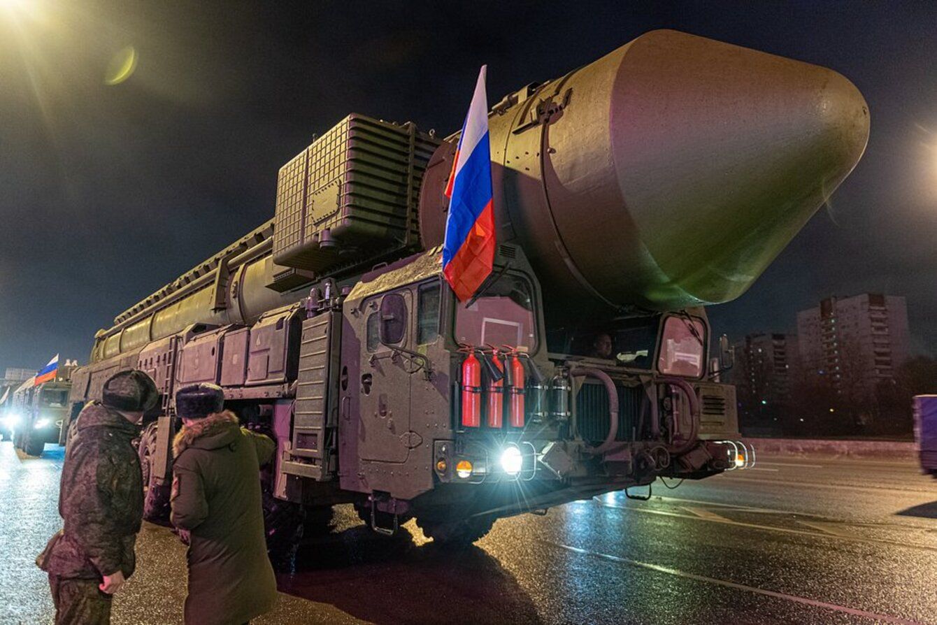 Застосування ракети "Орешник" Застосування ракети "Орешник"