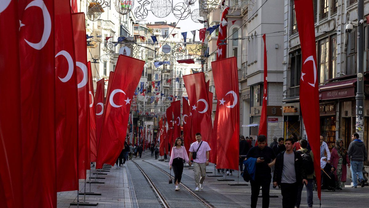 Турецька текстильна галузь розпадається на нитки - Бізнес Турецька текстильна галузь розпадається на нитки - Бізнес
