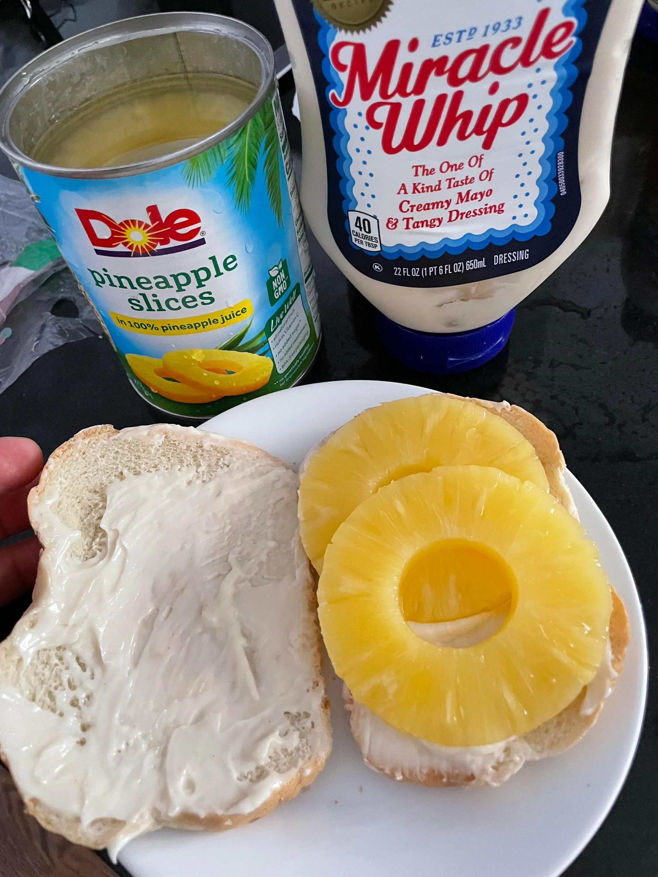 Сэндвич с ананасом и майонезом Сэндвич с ананасом и майонезом