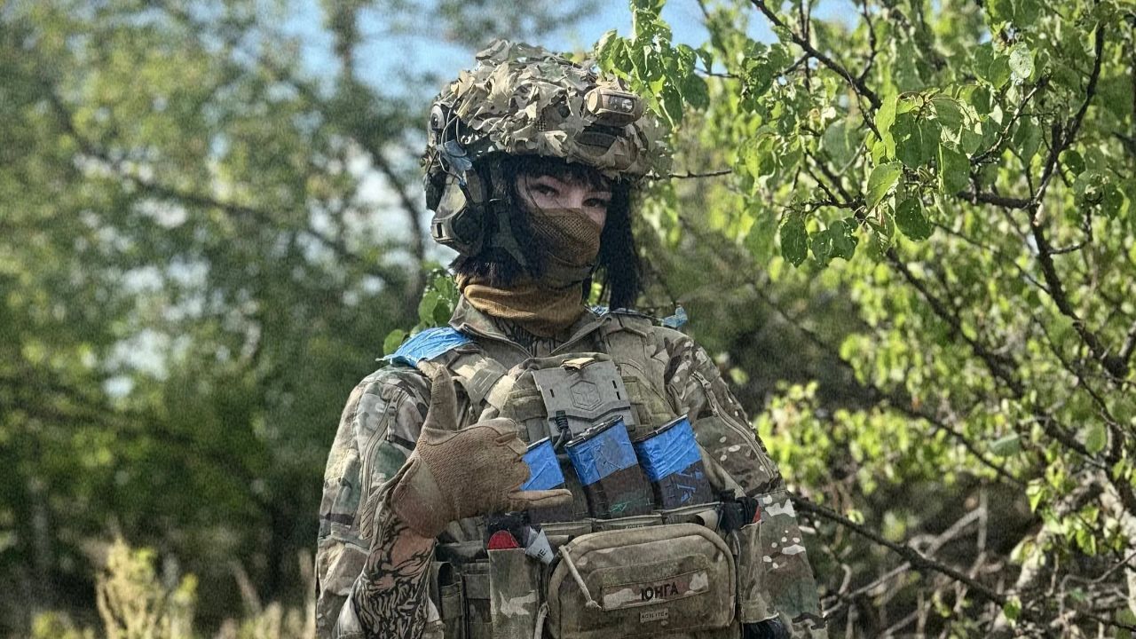 Юнга высказалась об отношении гражданских к военным Юнга высказалась об отношении гражданских к военным