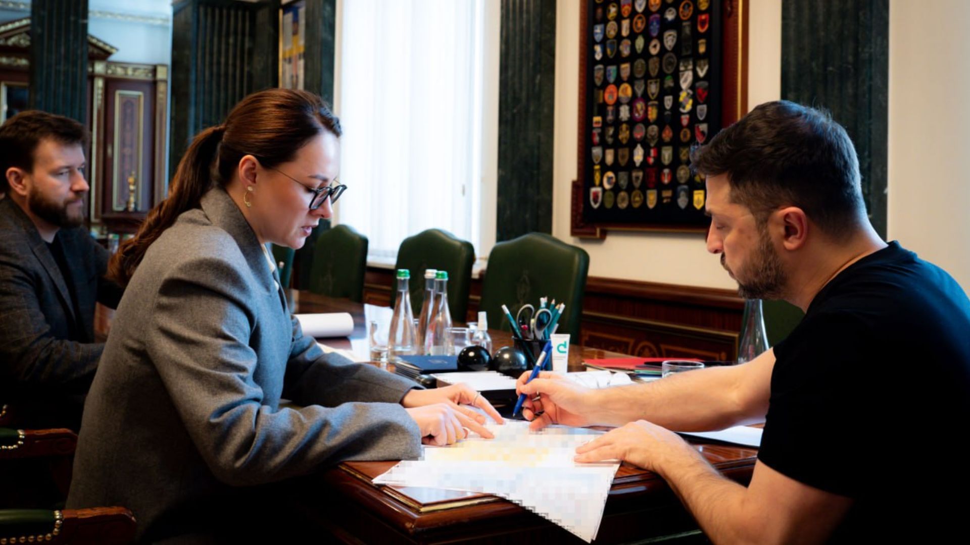 Нарада Зеленського зі Свириденко і Улютіним Нарада Зеленського зі Свириденко і Улютіним