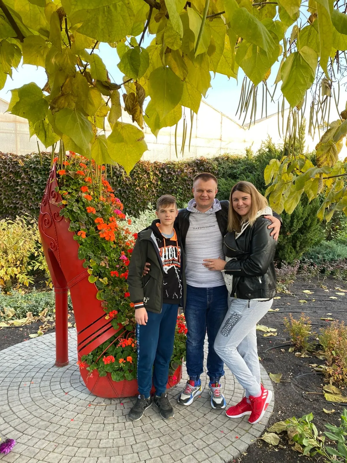 Анна, Сергій та Нікіта Юхименки Анна, Сергій та Нікіта Юхименки