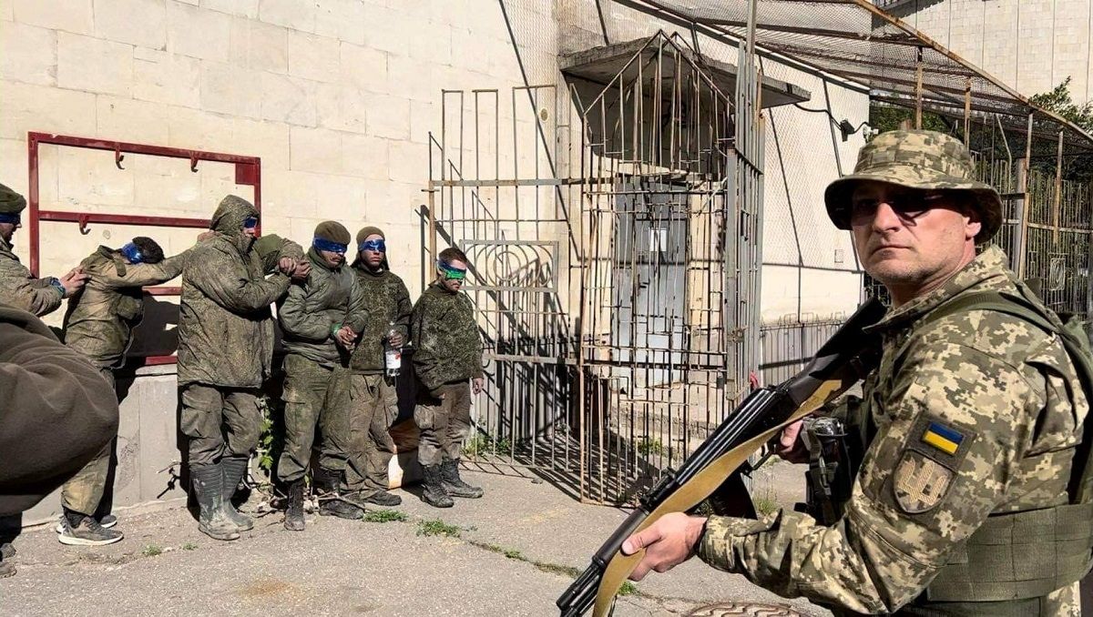 Полонені окупанти – які росіяни зараз потрапляють у полон України - 24 Канал Полонені окупанти – які росіяни зараз потрапляють у полон України - 24 Канал