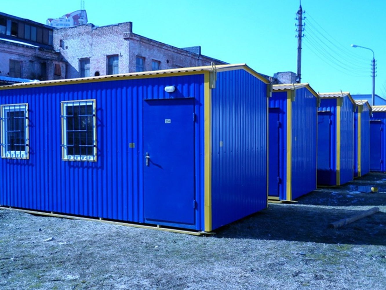 Выгодно ли проживание в бытовках. Иллюстрация Выгодно ли проживание в бытовках. Иллюстрация