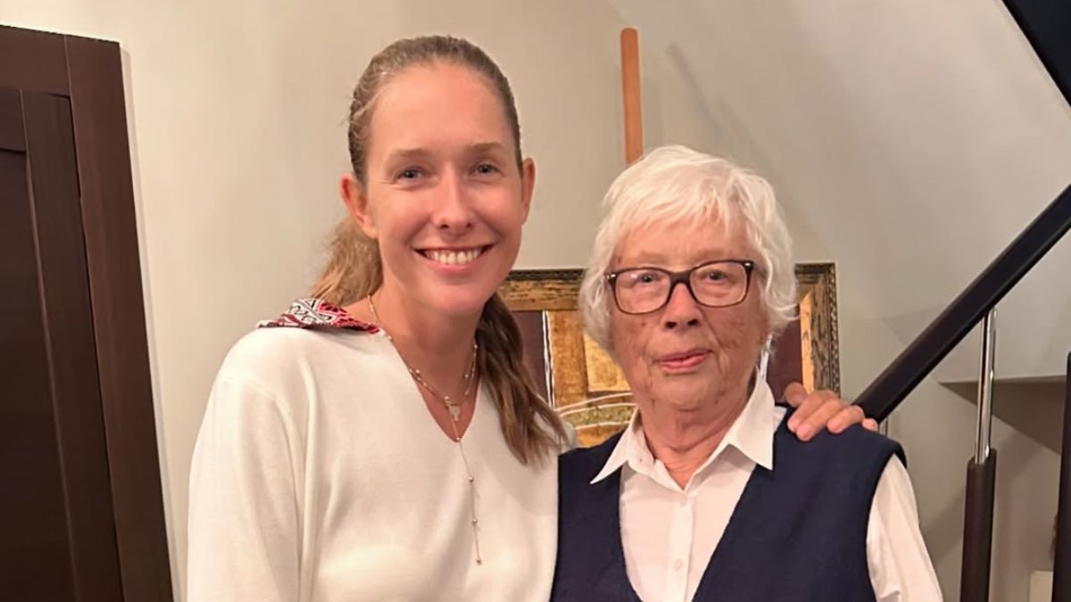 Екатерина Осадчая с бабушкой