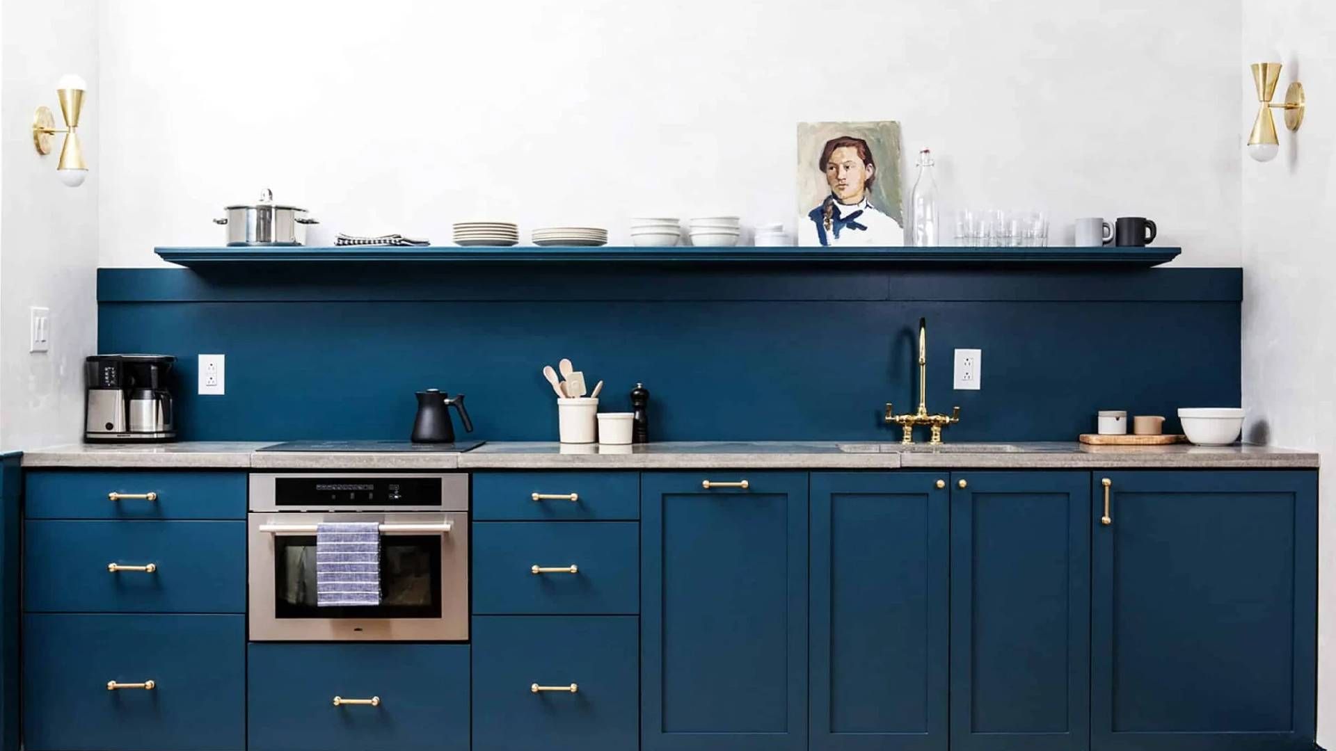 Дизайнер предлагает выбирать кухни без верхних шкафчиков Дизайнер предлагает выбирать кухни без верхних шкафчиков