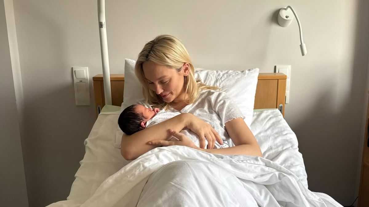 ROXOLANA с дочкой