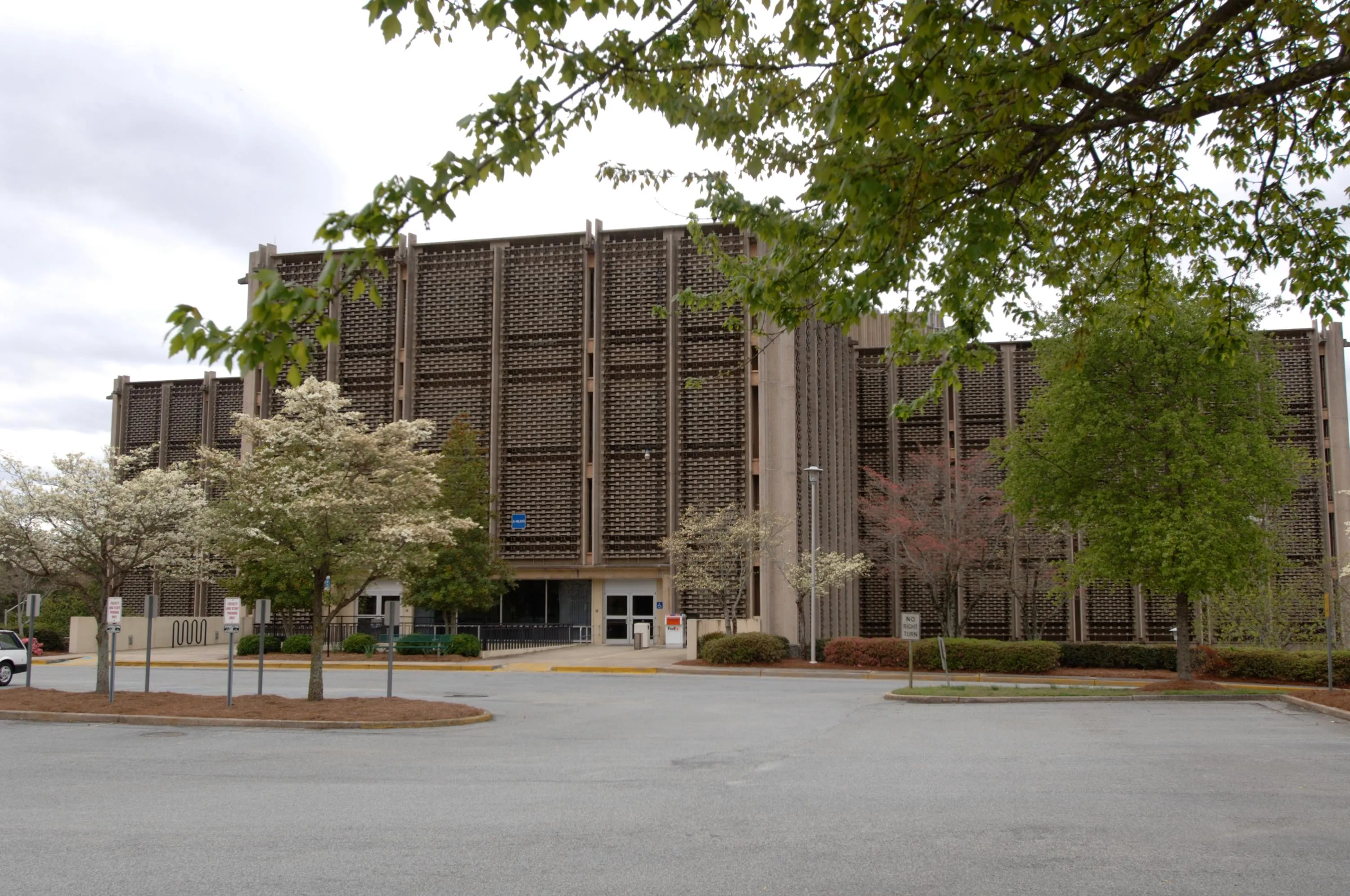  Університет Еморі Брайаркліф Кампус / фото Filming at Emory