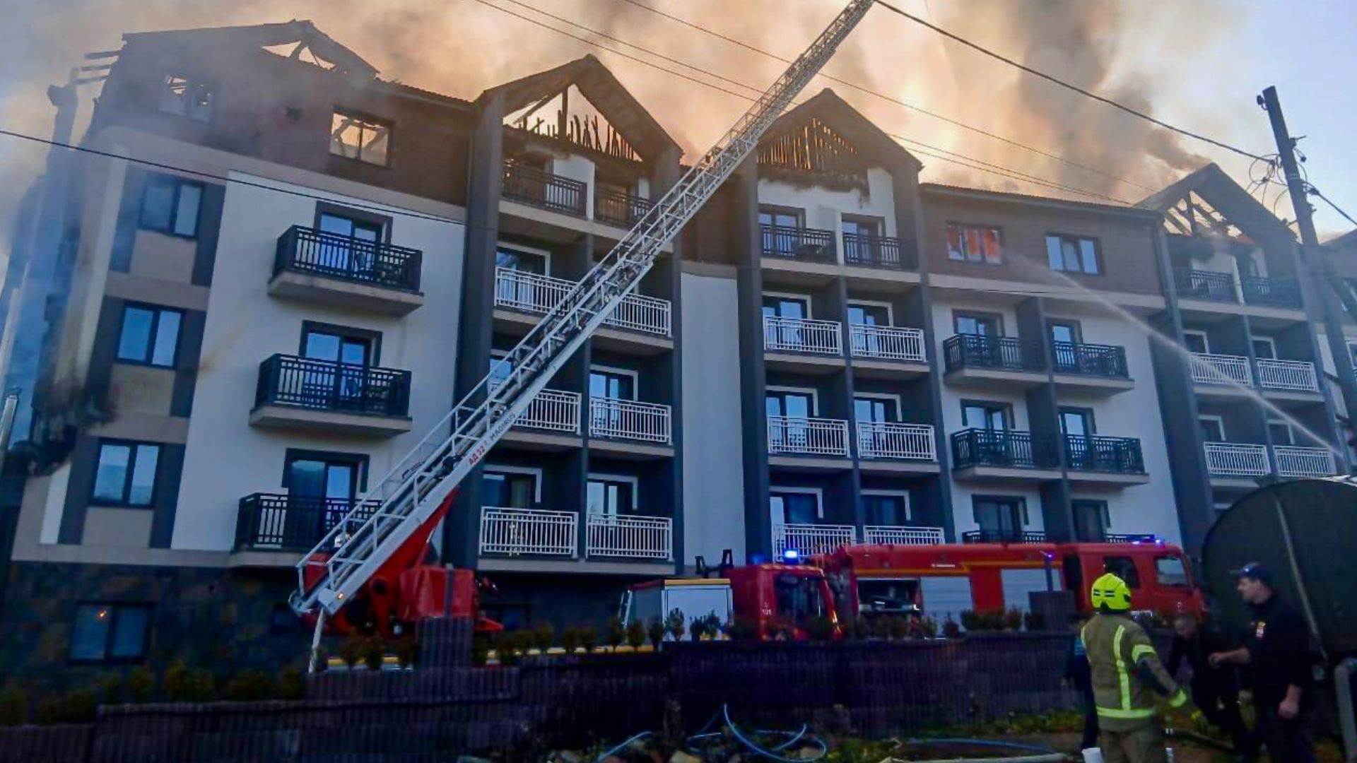 Пожежа у Буковелі Пожежа у Буковелі