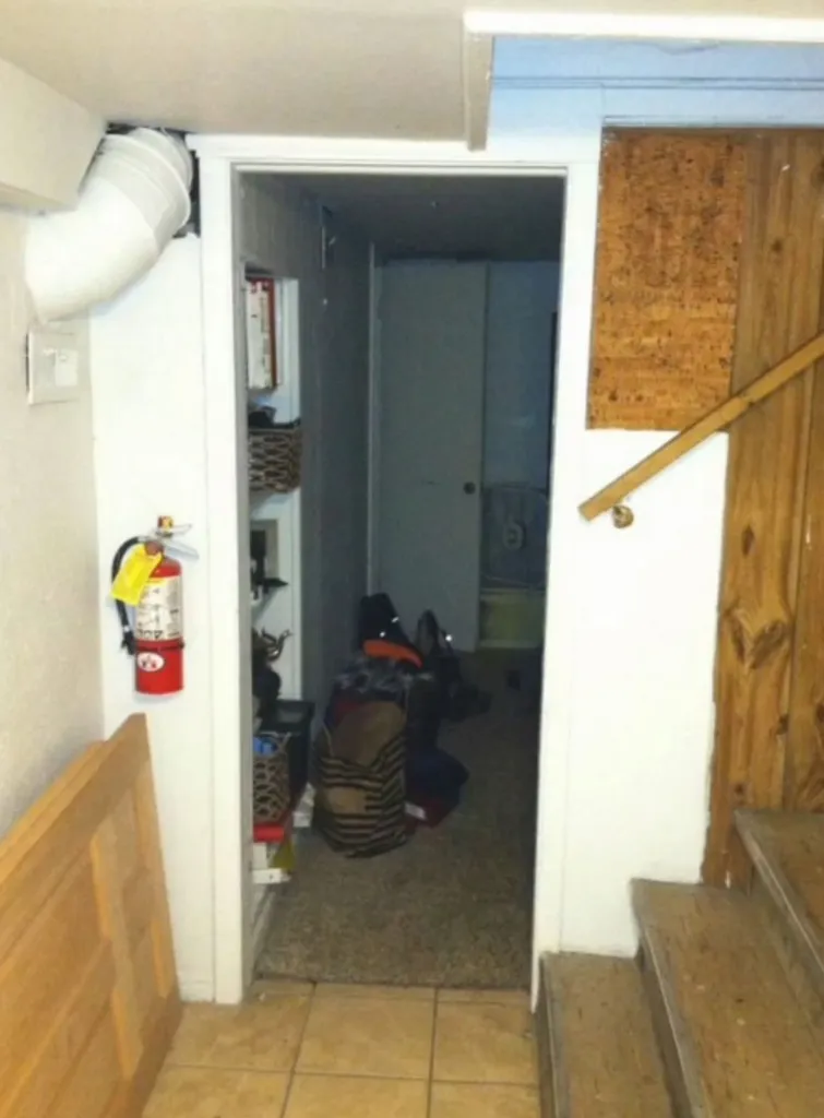 Мужчина жил в подвале Мужчина жил в подвале