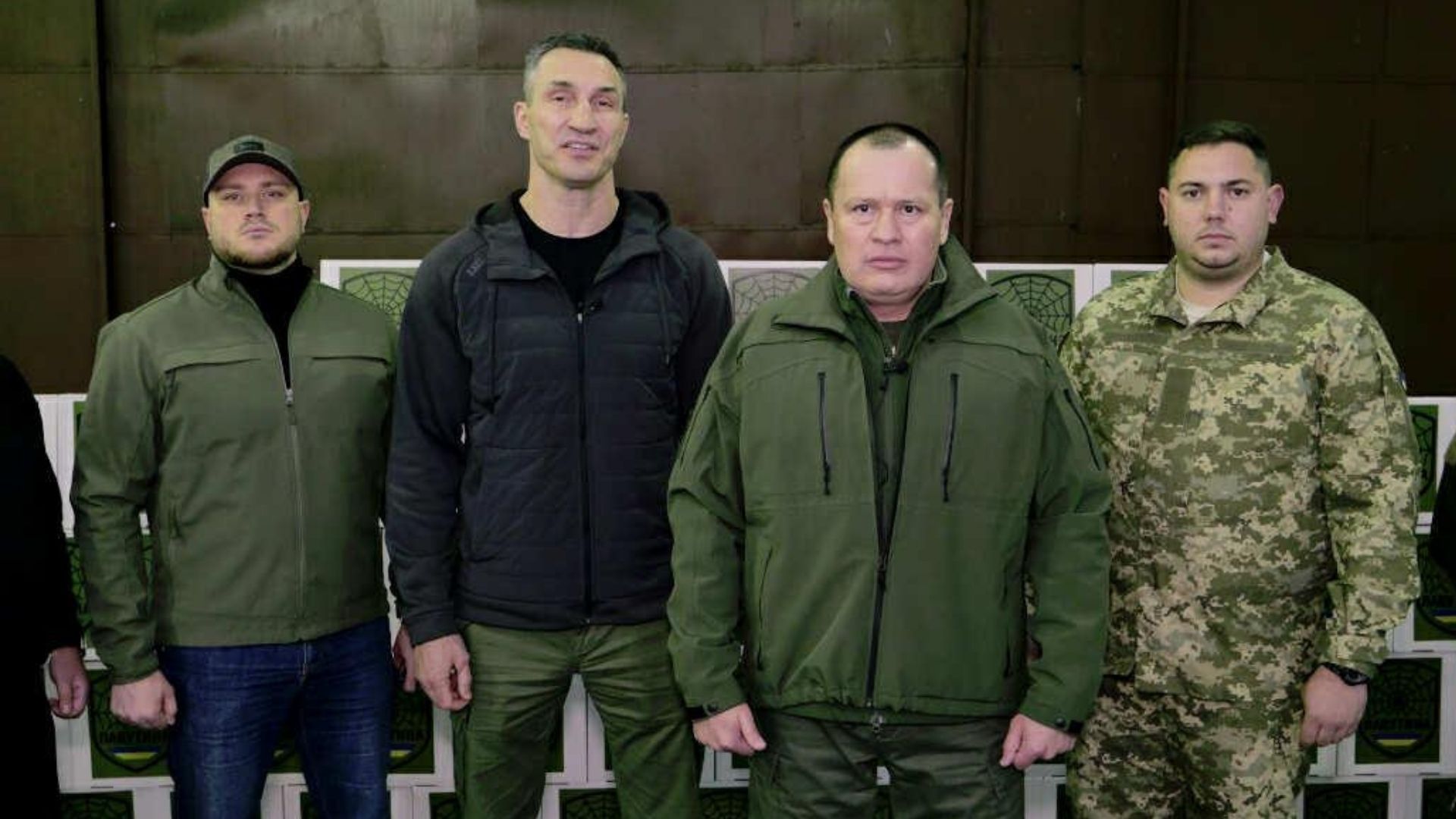 Палатный: 72 бригада, которая защищает Покровск, получила БпЛА от Кличко и "Украинской команды" Палатный: 72 бригада, которая защищает Покровск, получила БпЛА от Кличко и "Украинской команды"