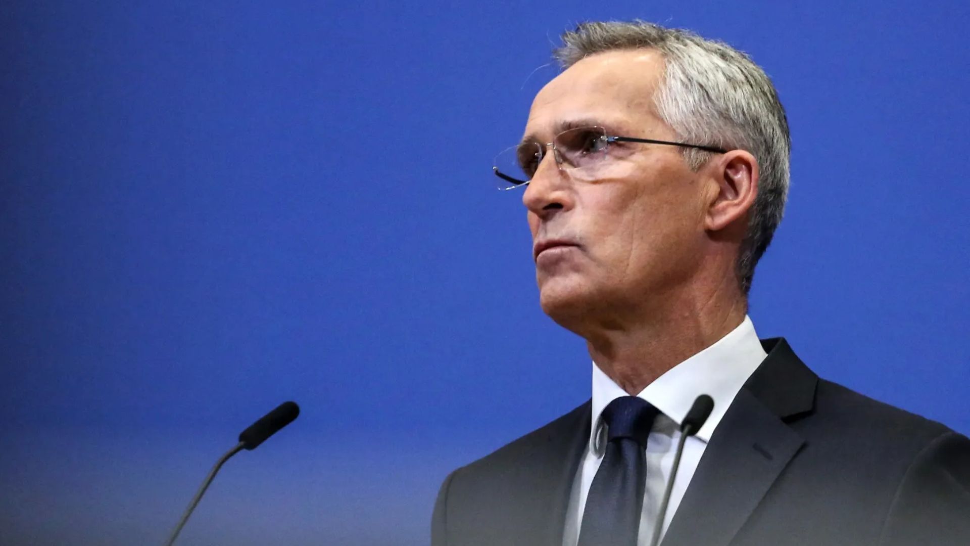 Столтенберг назвал болезненным моментом отказ Зеленскому закрыть небо над Украиной в 2022 году Столтенберг назвал болезненным моментом отказ Зеленскому закрыть небо над Украиной в 2022 году