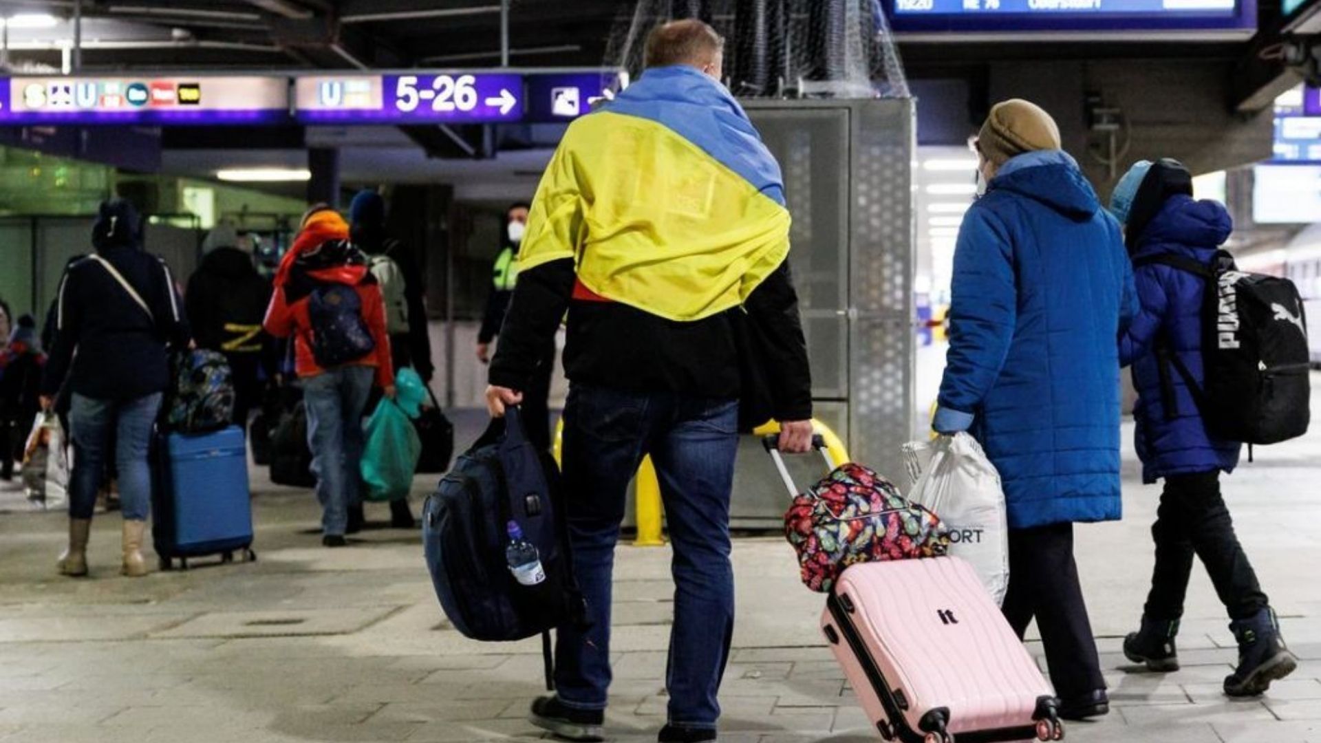 За месяц временную защиту получили тысячи украинцев За месяц временную защиту получили тысячи украинцев