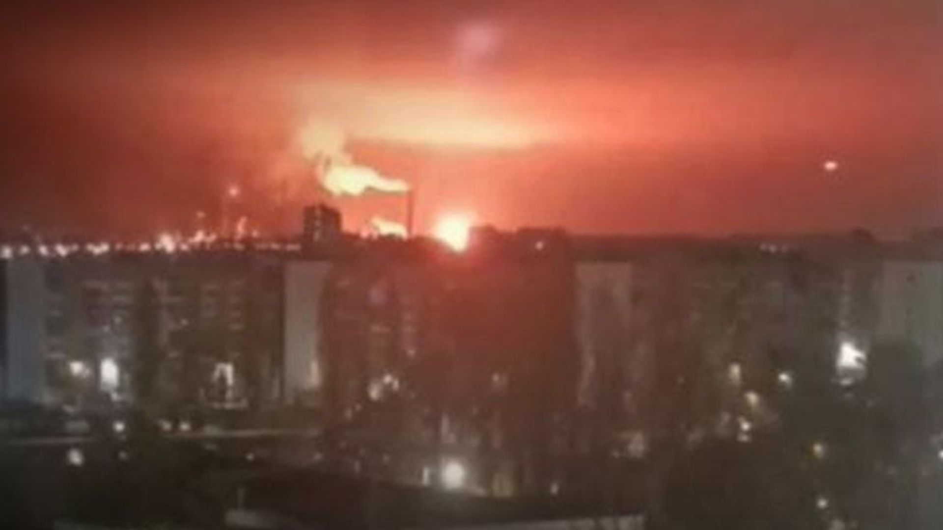 ВСУ поразили НПЗ в Саратове и нефтебазу в Феодосии, объекты в Донецкой области - новости Украины - 24 Канал