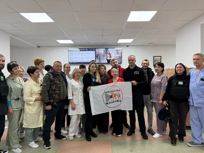 Анджелина Джоли приехала в Херсон