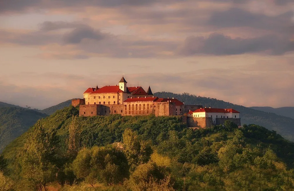 Замок Паланок / фото Замок Паланок / фото