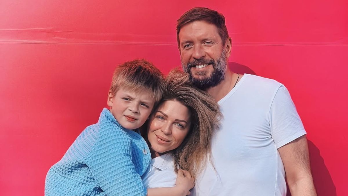 Яна Глущенко з чоловіком та сином