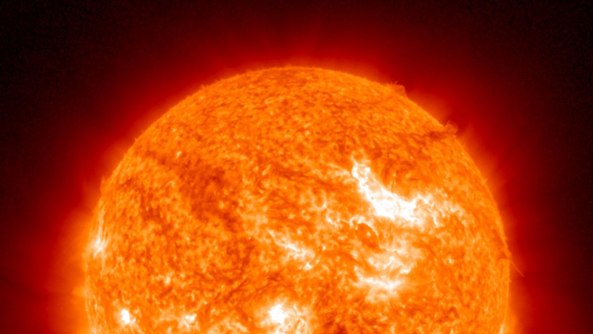 На Землю надвигаются мощные магнитные бури На Землю надвигаются мощные магнитные бури