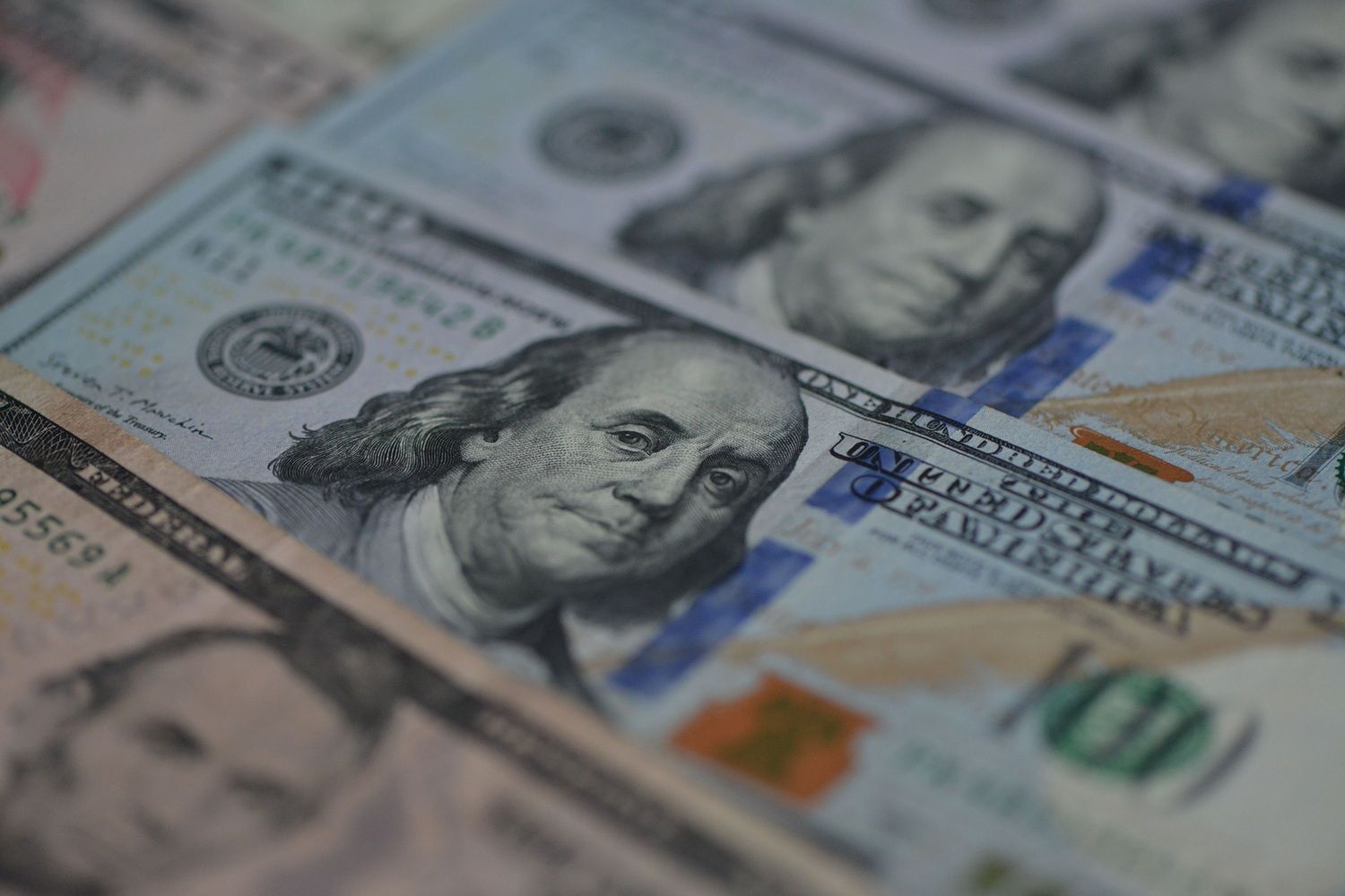 Як зміниться курс долара до кінця 2025 року