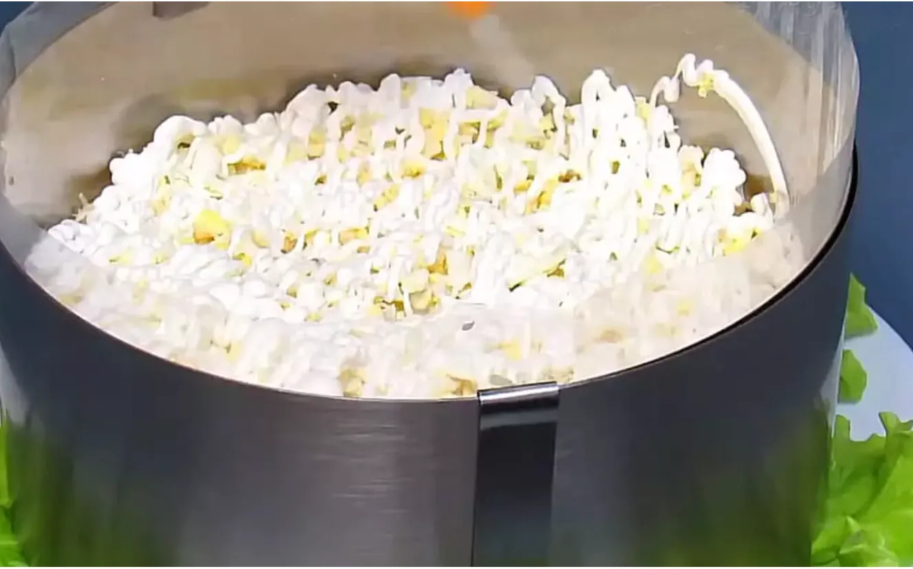 Салат з куркою на свято
