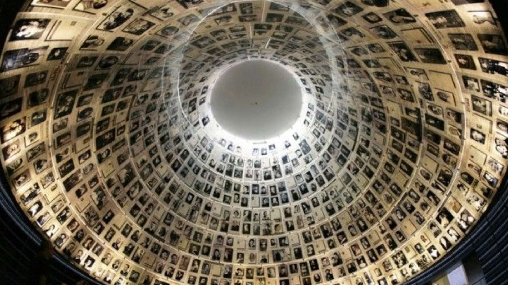 Меморіальний комплекс історії Голокосту "Яд Вашем" Меморіальний комплекс історії Голокосту "Яд Вашем"