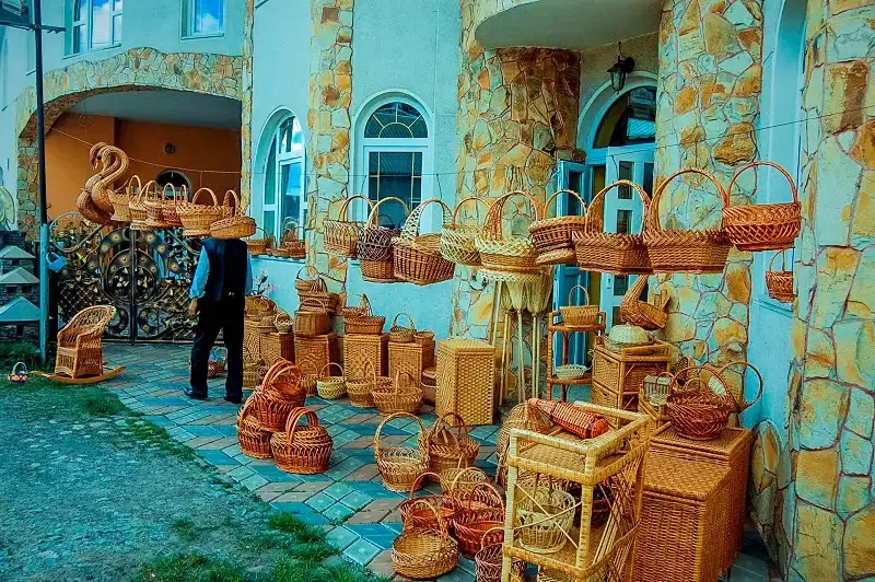 Лозоплетіння у селі Іза / фото Go to rest Лозоплетіння у селі Іза / фото Go to rest