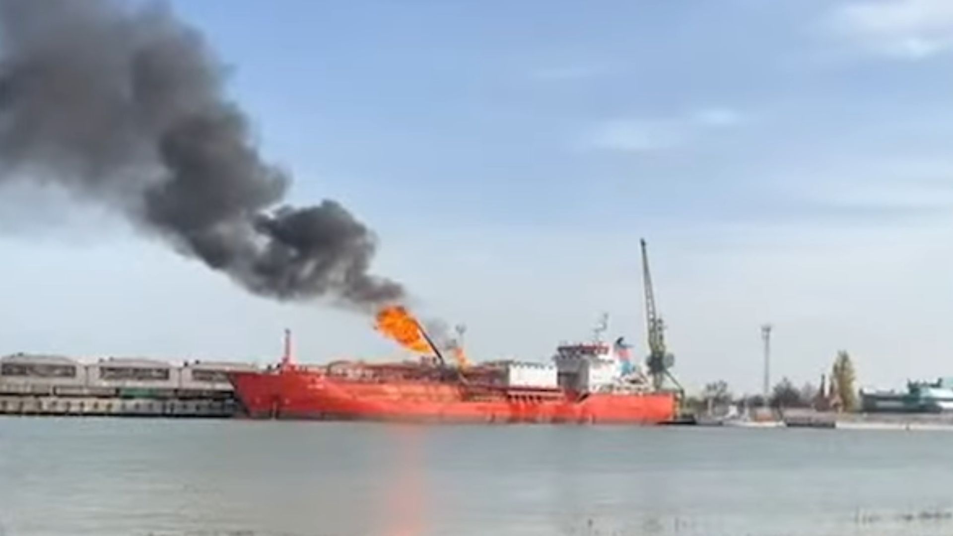 Атака на судно с газом в Измаиле: будет ли эвакуация украинцев - 24 Канал