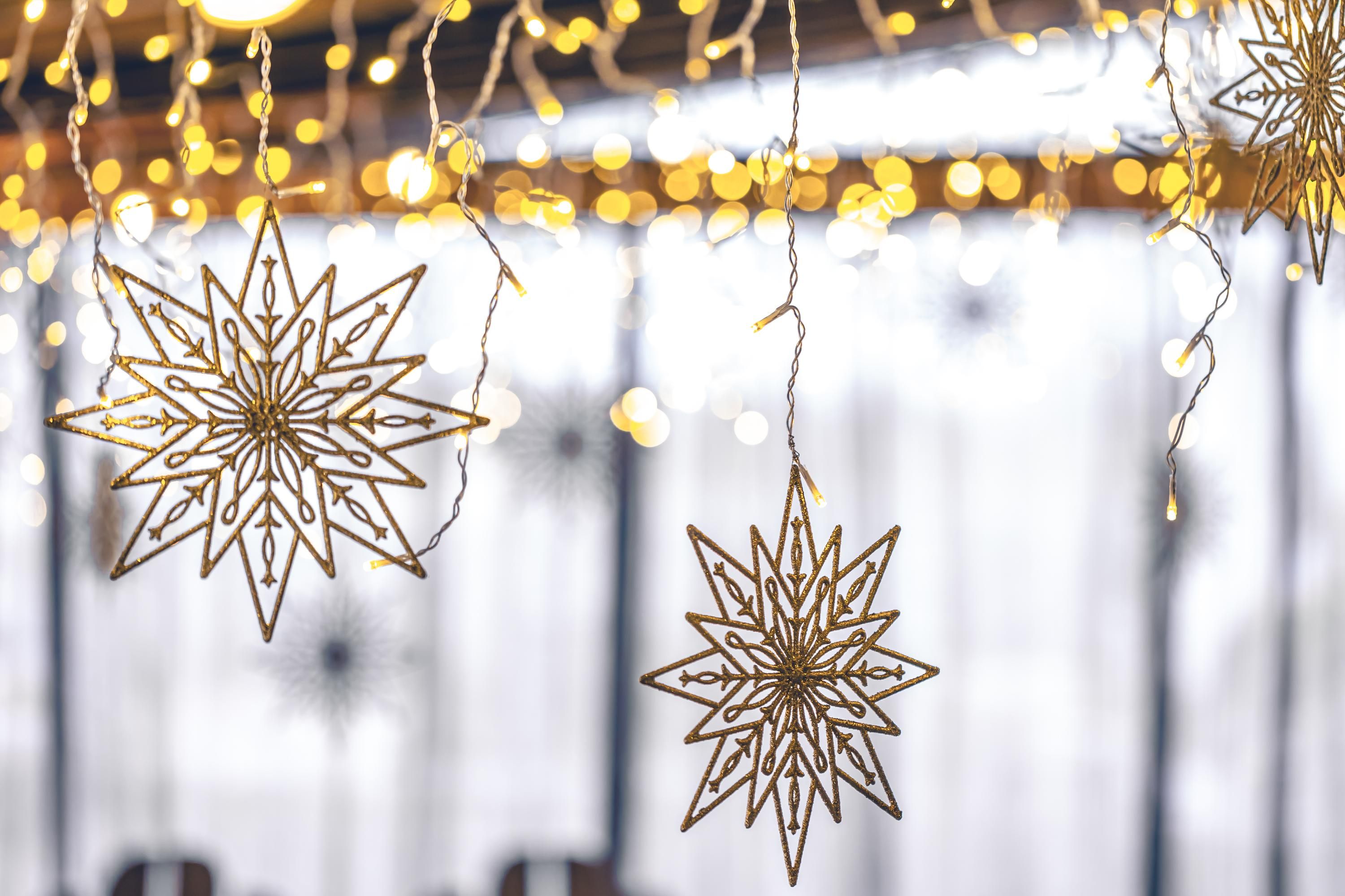 Гирлянда: что означает, откуда происходит и имеет ли соответствия это слово - Освіта