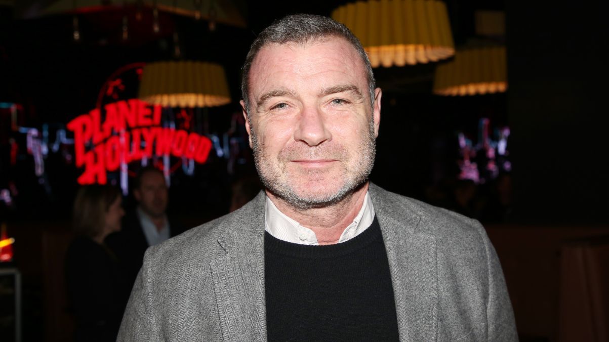 Лієв Шрайбер Лієв Шрайбер