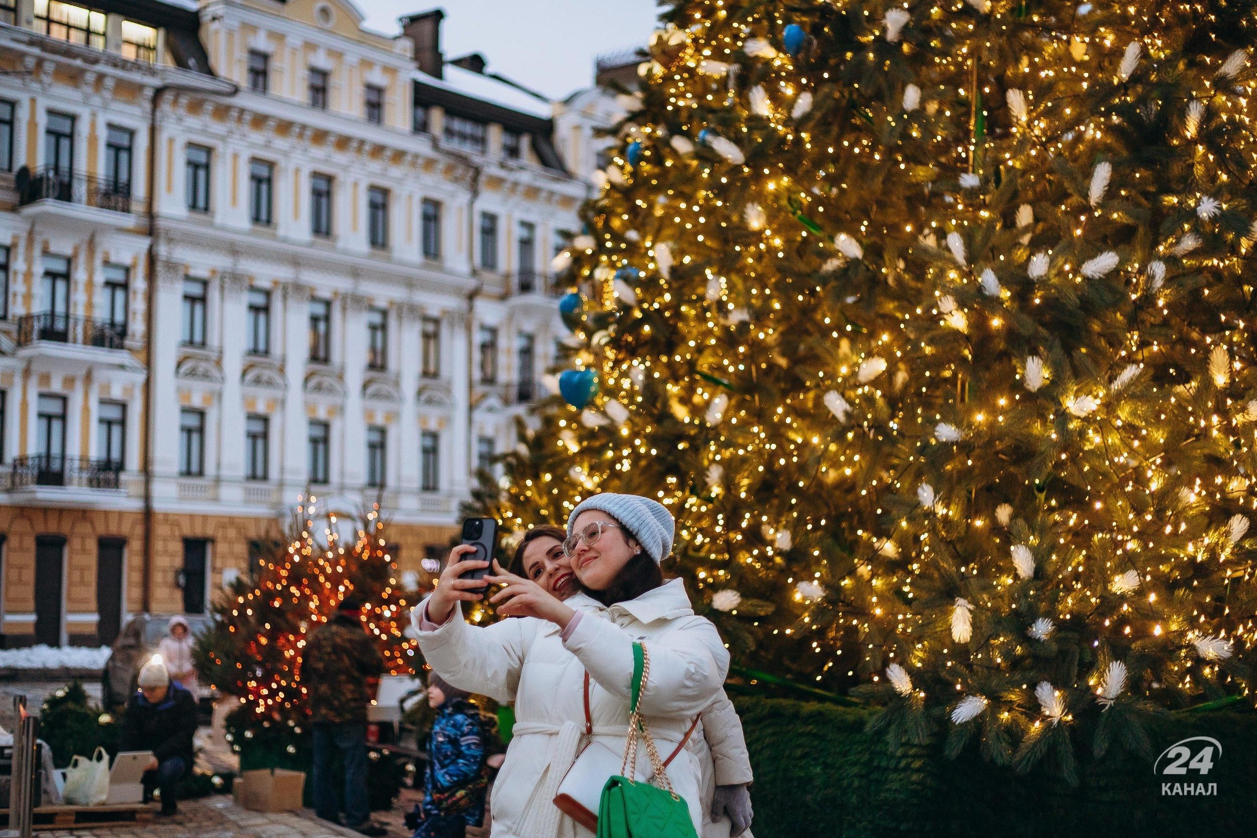 Гололед, пасмурно, сосулька, декабрь - как правильно сказать зимние слова на украинском Гололед, пасмурно, сосулька, декабрь - как правильно сказать зимние слова на украинском
