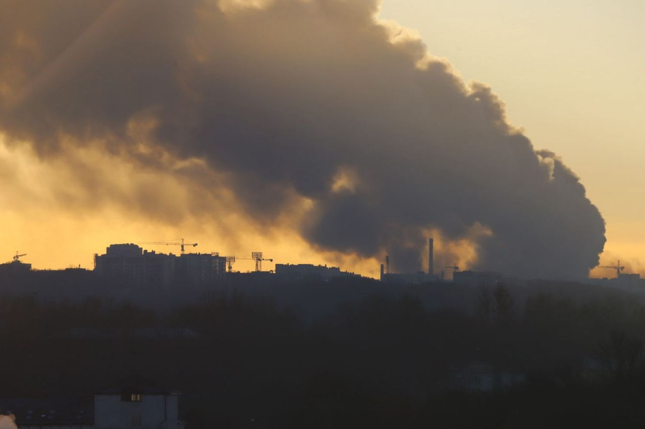 Сильное задымление во Львове: есть ли угроза для людей - 24 Канал Сильное задымление во Львове: есть ли угроза для людей - 24 Канал